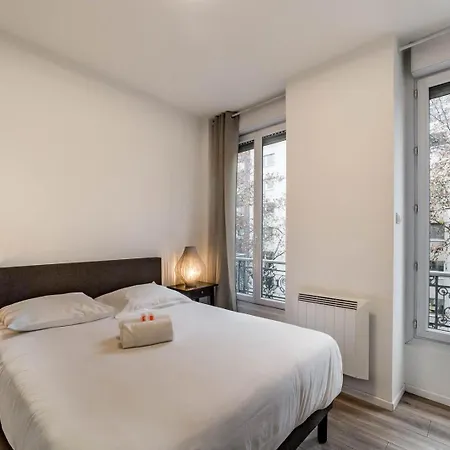 Apartment The Charming, Comfortable Charlemagne Ail Lyon